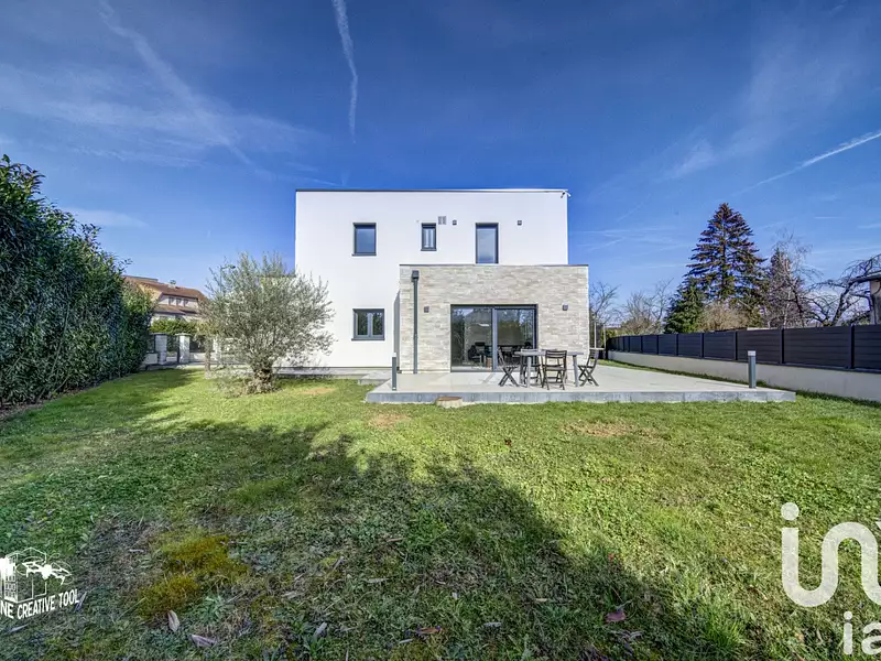 Maison, 164 m²