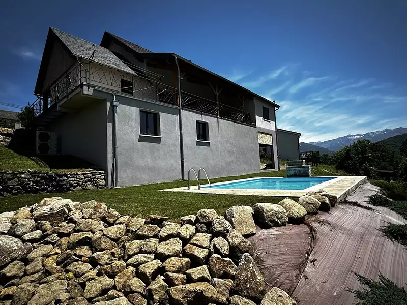 Maison, 235,25 m²