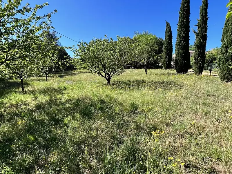 Terrain, 1 012 m²