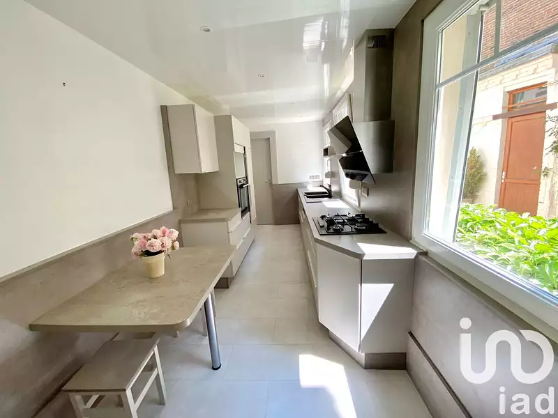 Maison, 200 m²