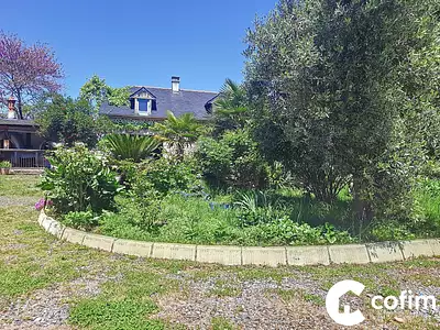 Maison, 244 m²