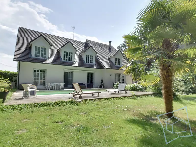 Maison, 270 m²