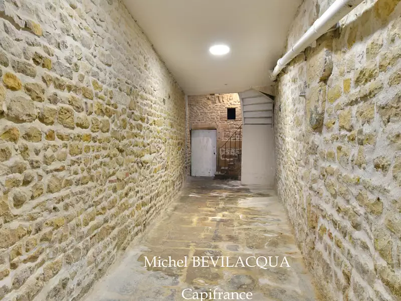 Immeuble, 145 m²