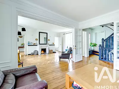 Maison, 299 m²