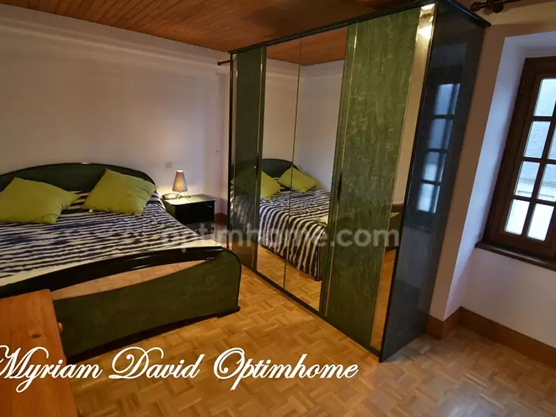 Maison, 252 m²