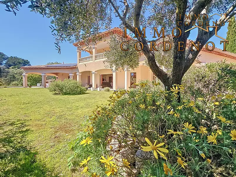 Maison, 150 m²