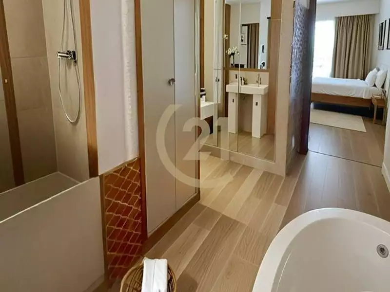 Maison, 259,1 m²