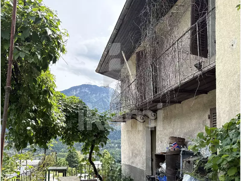 Maison, 240 m²