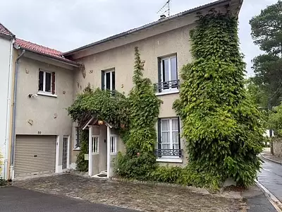 Maison, 255 m²