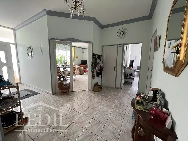 Maison, 223 m²