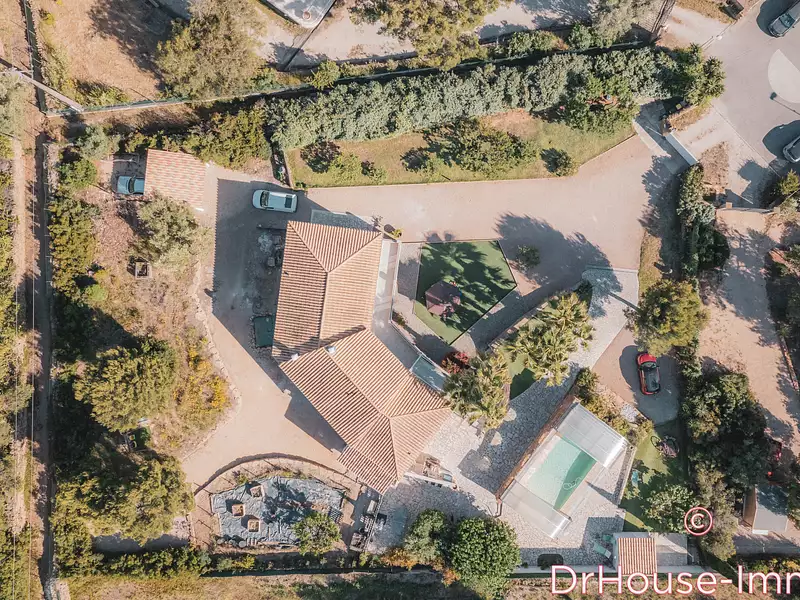 Maison, 190 m²