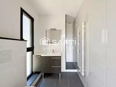 Maison, 285 m²