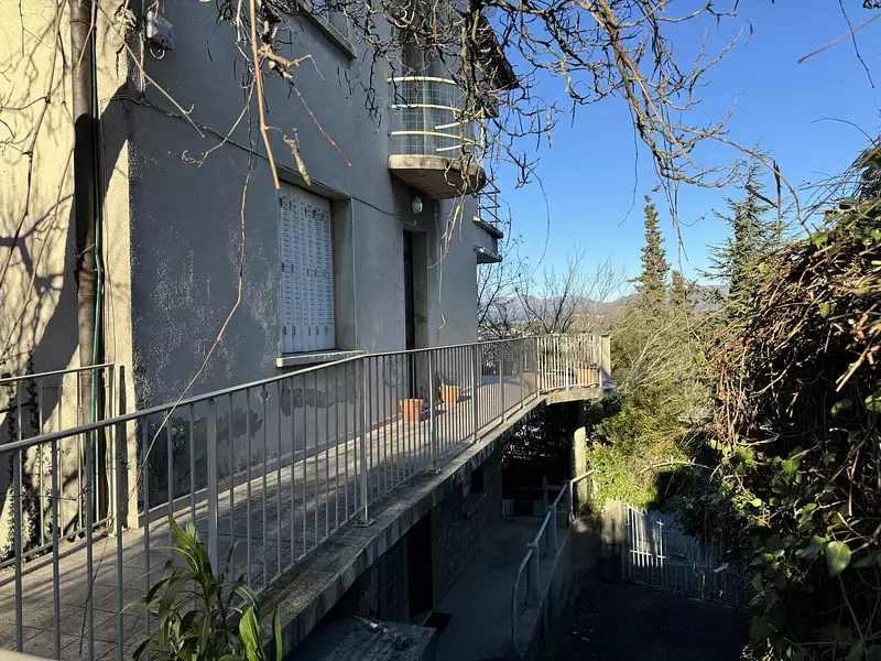 Immeuble, 266 m²