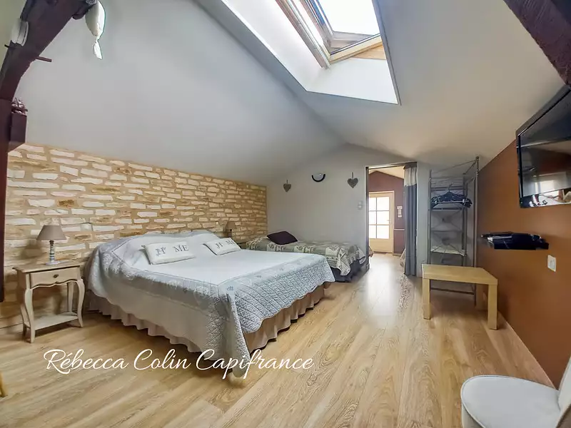 Maison, 225 m²