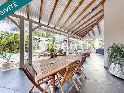 Maison, 240 m²