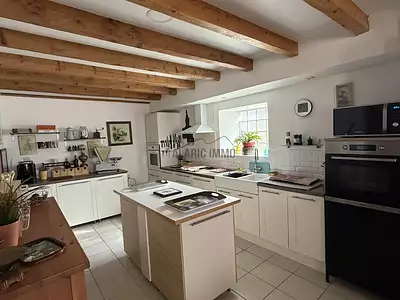 Maison, 180 m²