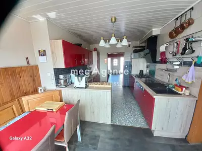 Maison, 163 m²