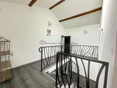 Maison, 245 m²