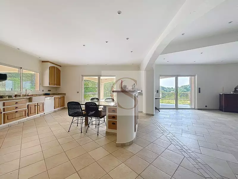 Maison, 289 m²