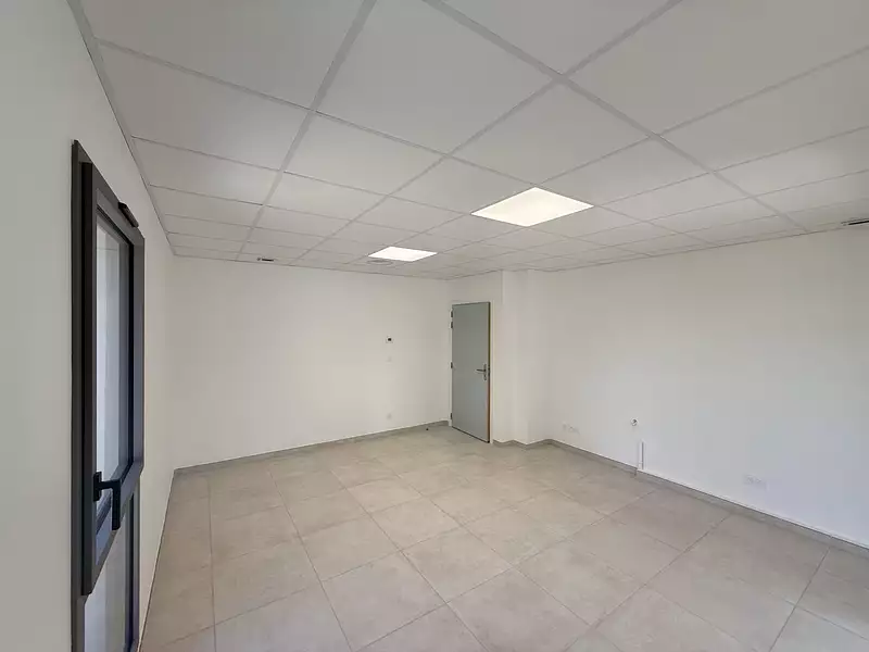 Divers, 28 m²