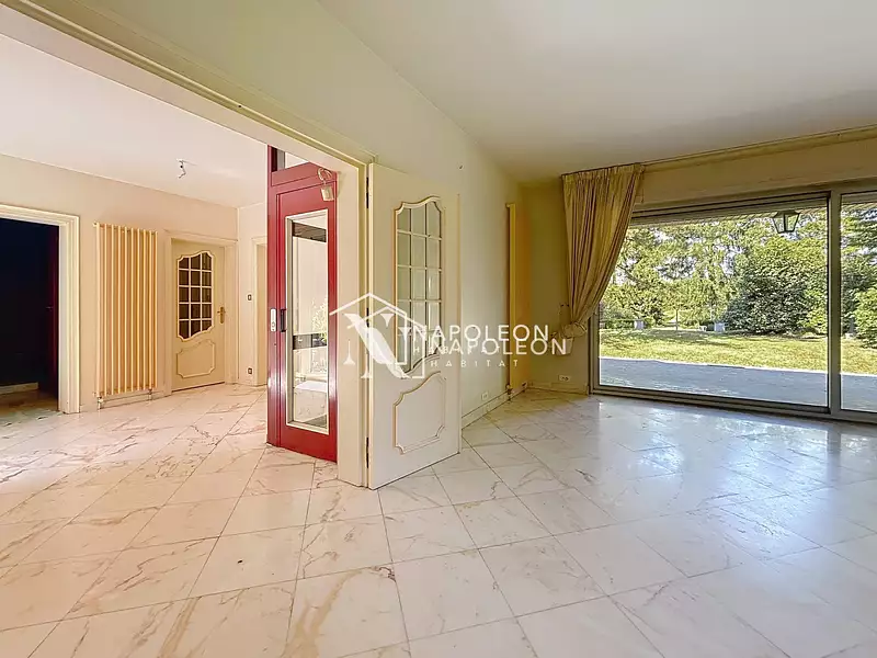 Maison, 218,06 m²
