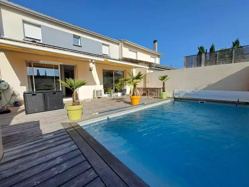 Maison, 140 m²