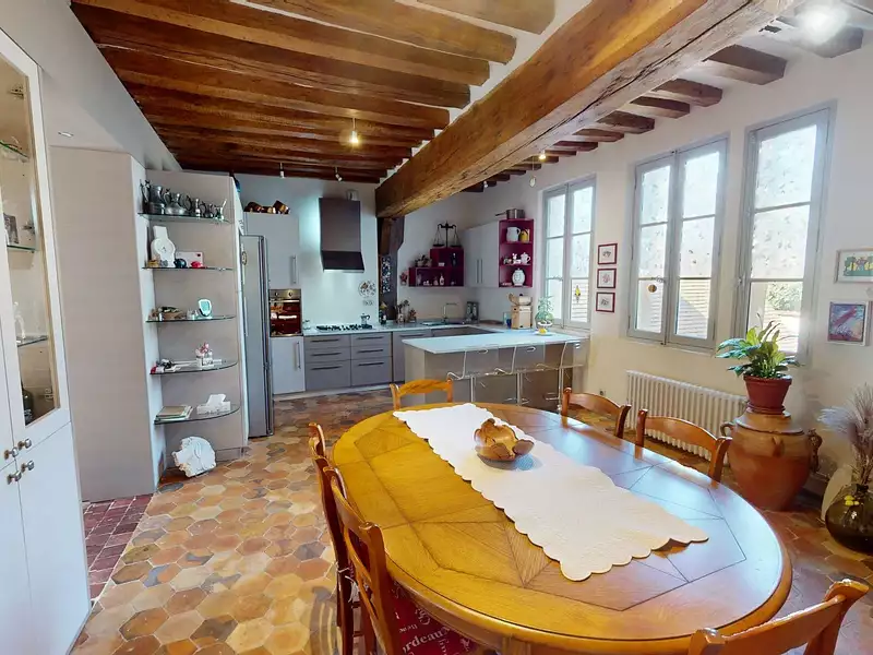 Maison, 218,59 m²