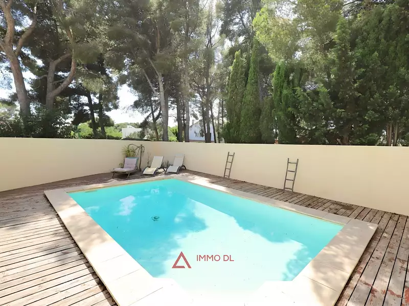 Maison, 195 m²