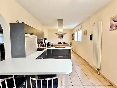 Maison, 285 m²