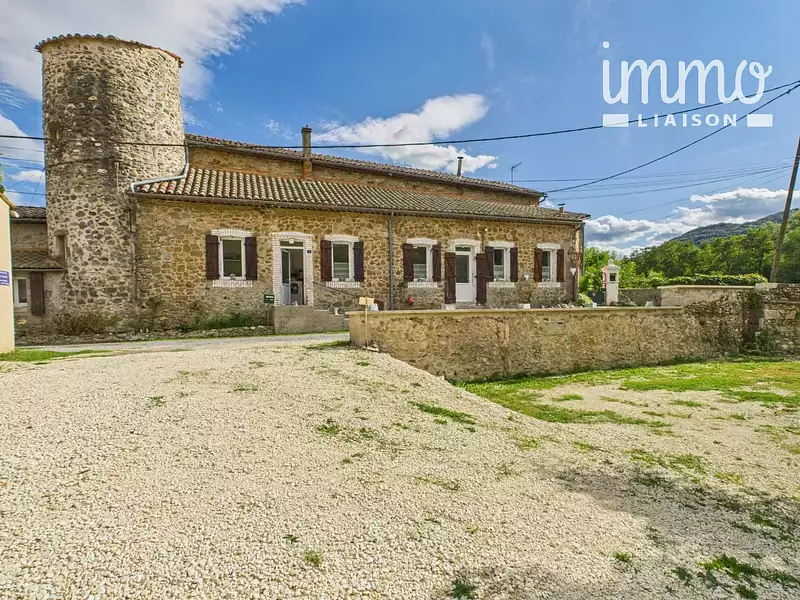 Maison, 145 m²