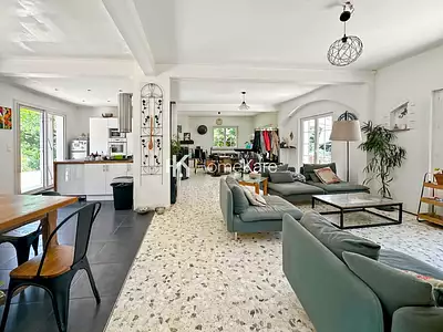 Maison, 200 m²