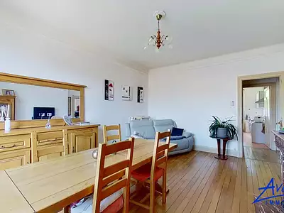 Immeuble, 698 m²