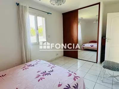 Maison, 166 m²