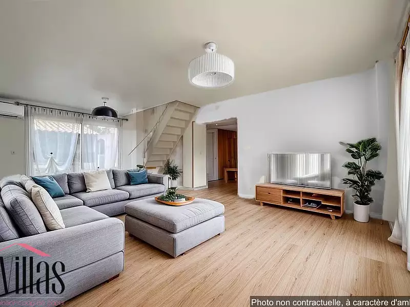Maison, 163 m²