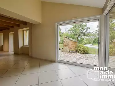 Maison, 215 m²