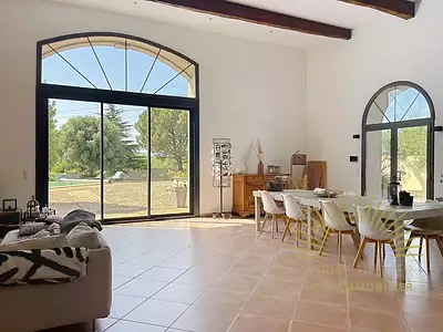 Maison, 185 m²