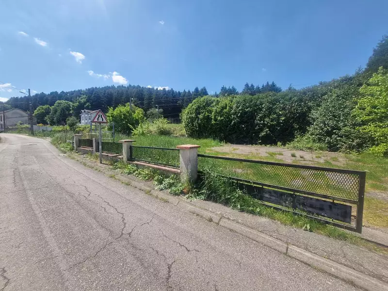 Terrain, 1 105 m²