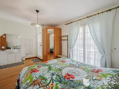 Maison, 210 m²