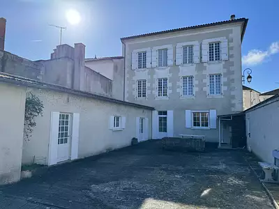 Maison, 340 m²