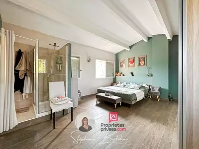 Maison, 222 m²