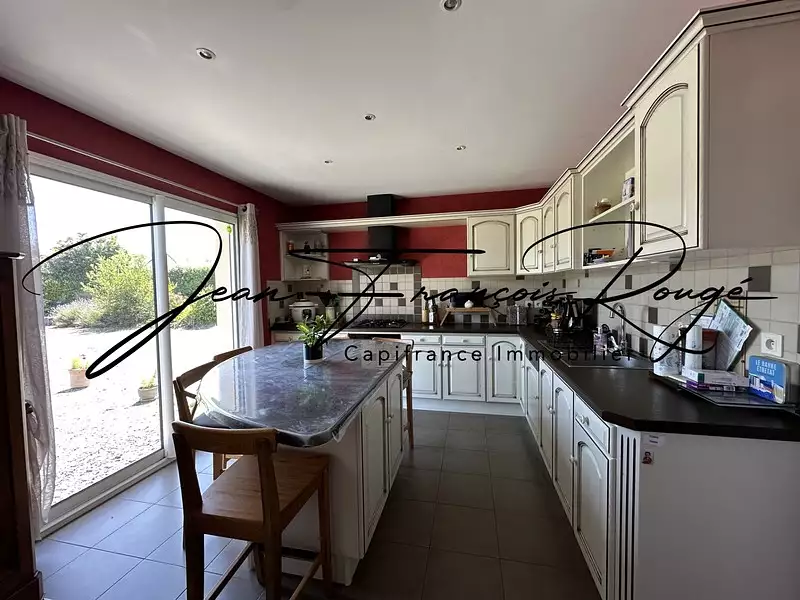 Maison, 190 m²