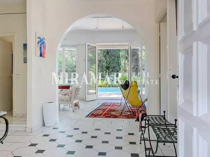 Maison, 166 m²