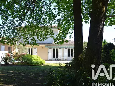 Maison, 266 m²