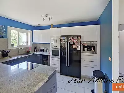 Maison, 166 m²