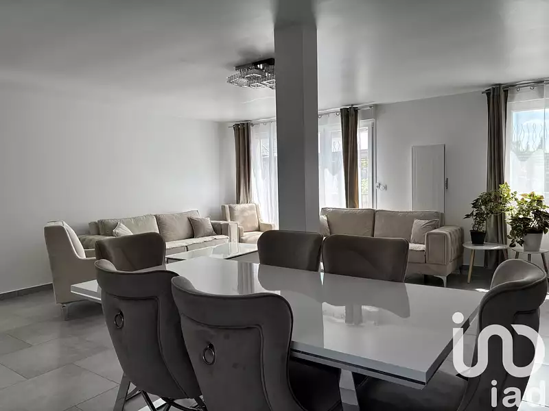 Maison, 143 m²