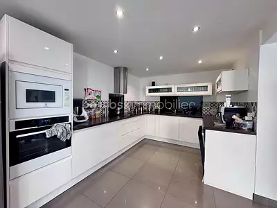 Maison, 134 m²