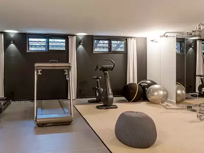Maison, 953,7 m²