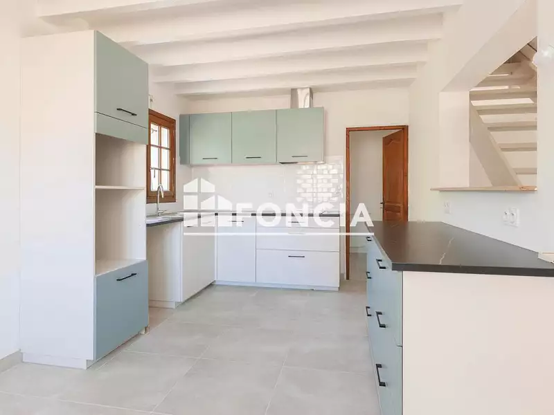 Maison, 165 m²
