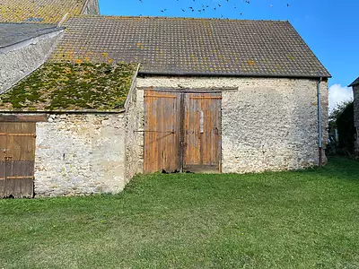 Maison, 1 100 m²