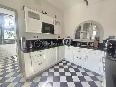 Maison, 200 m²